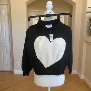 NWT Old Navy Girls SoSoft Black and White Heart Knit Sweater